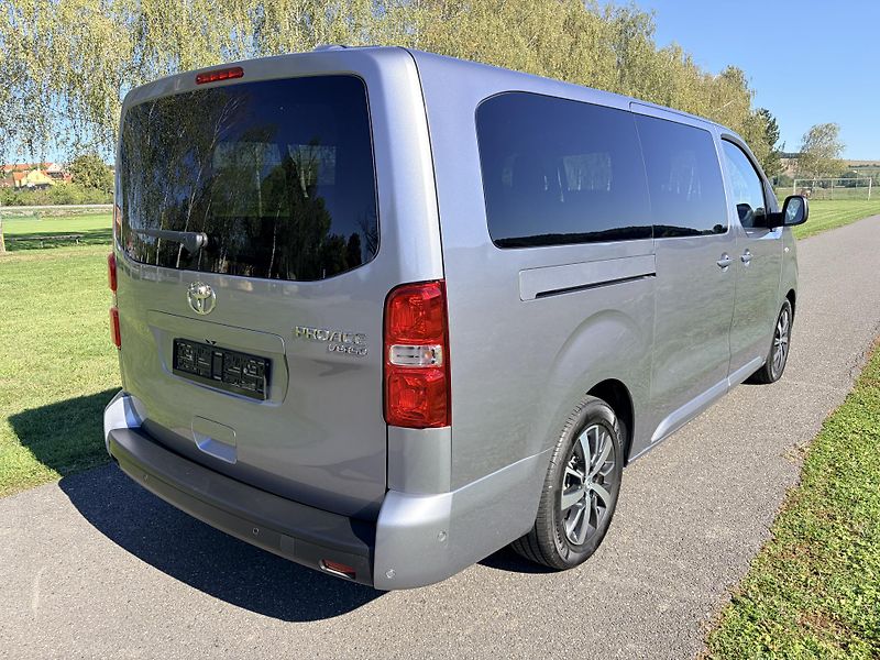 Toyota ProAce Verso 2.2 132KW 8 MÍST, 8AT, L2 - fotka 4 z 46