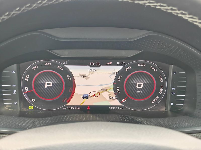 Škoda Karoq 2,0TSI 140kW Sportline 7DSG 4x - fotka 12 z 23
