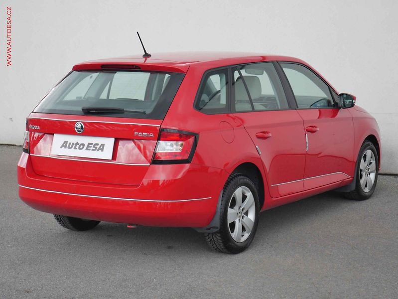 Škoda Fabia (2016) 1.2TSi, 1.maj,ČR, Style - fotka 4 z 15