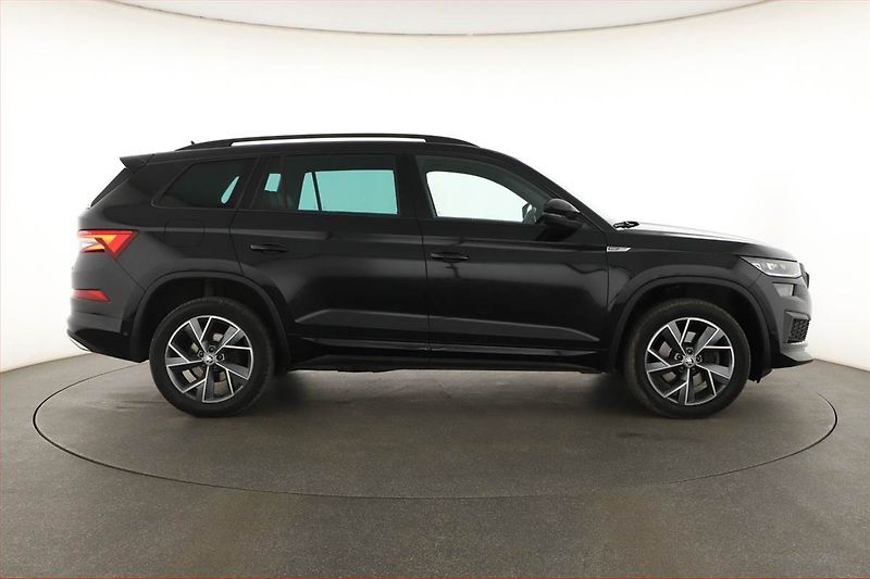 Škoda Kodiaq (2023) 2.0 TDI - fotka 6 z 21