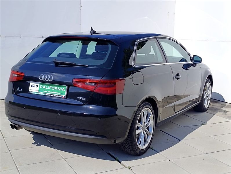 Audi A3 1,4 TFSi Bi.xenon Navi Tempoma - fotka 7 z 29