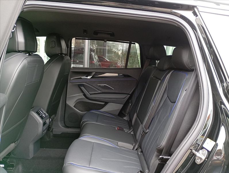 Volkswagen Tayron (2026) 2,0 TDI 142 kW 4MOT  R-Line - fotka 18 z 18