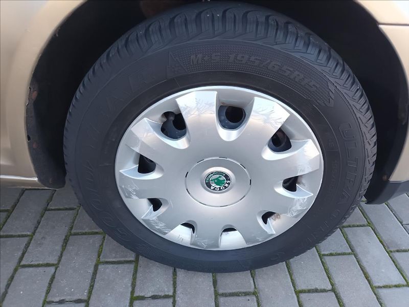 Škoda Octavia 1,6 MPI,75KW,DSG,KLIMA, - fotka 24 z 31