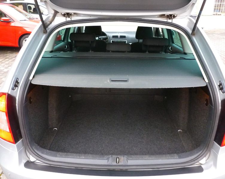 Škoda Octavia 1.4TSI TAŽNÉ,DIGI KLIMA - fotka 20 z 22
