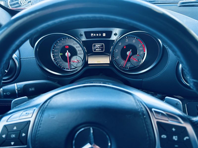 Mercedes-Benz SL (2012) 350 V6, ABC, 225kW, DPH - fotka 12 z 14