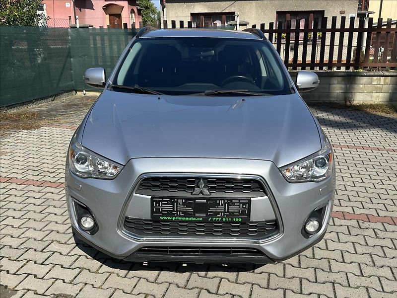 Mitsubishi ASX 1,6 - fotka 10 z 25
