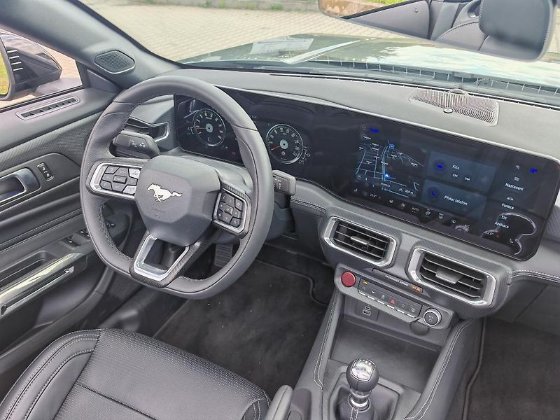 Ford Mustang 5.0 GT Cabrio zár. 5 Let - fotka 12 z 27