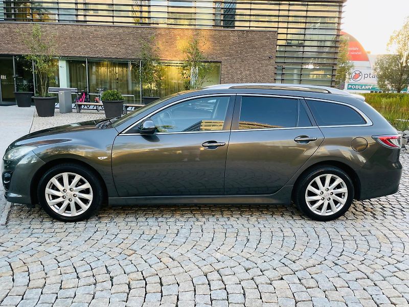 Mazda 6 2.0i MAN 1MAJITEL VÝHŘEV TAŽNÉ - fotka 18 z 41