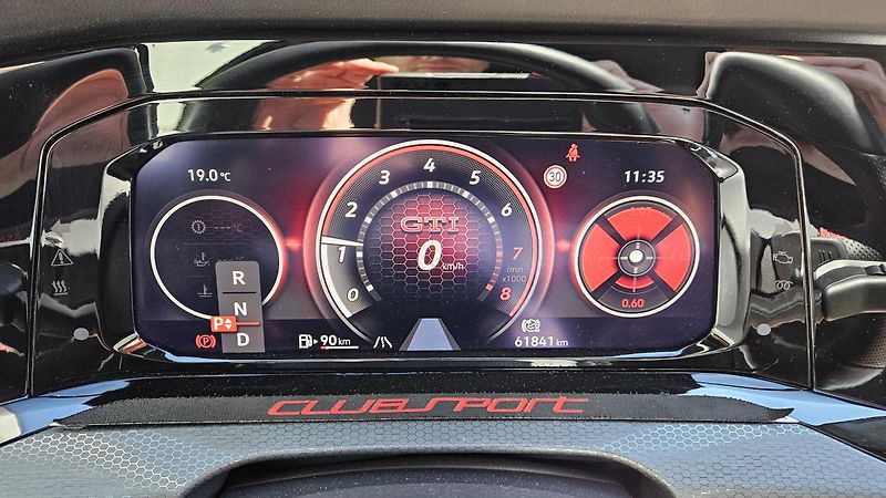 Volkswagen Golf (2024) GTI TSI 221 kW Clubsport DSG7 - fotka 18 z 32