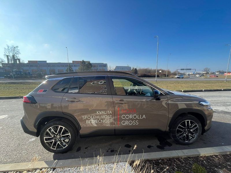 Toyota Corolla Cross 1.8 Hybrid 140 HP STYLE - fotka 13 z 30