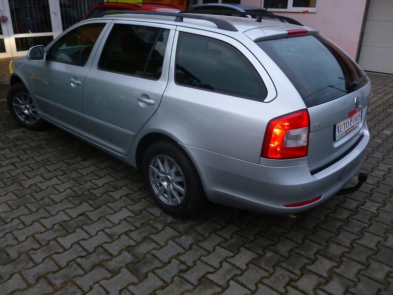 Škoda Octavia 1.4TSI TAŽNÉ,DIGI KLIMA - fotka 8 z 22