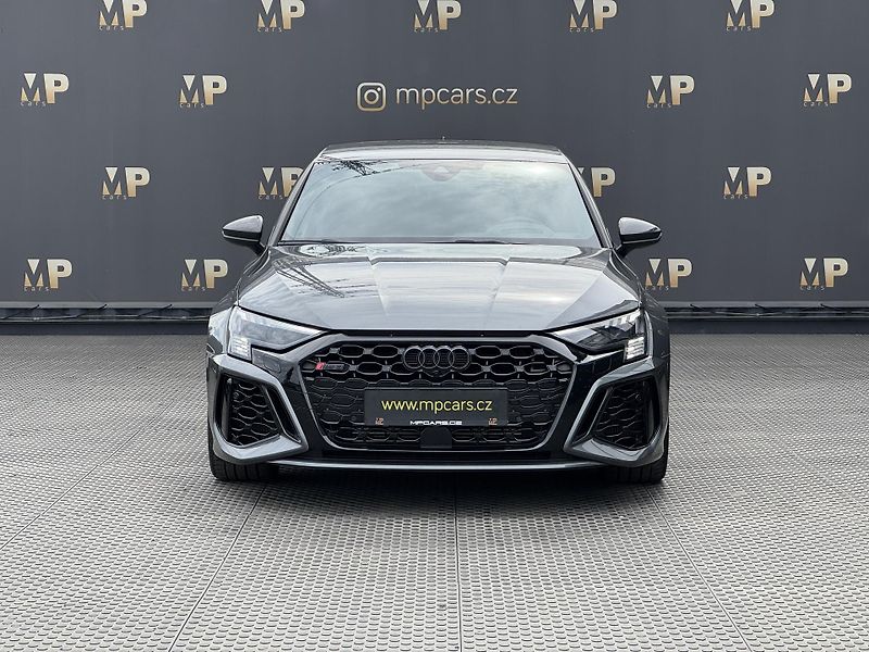 Audi RS 3 (2024) 2.5TFSi 294kW Quattro, Matrix  - fotka 2 z 57