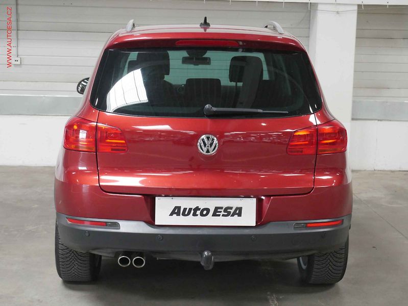 Volkswagen Tiguan (2013) 2.0TDi 4x4, Xenon, park.čidla - fotka 5 z 23