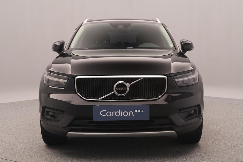 Volvo XC40 T5 AWD MOMENTUM PRO AUT - fotka 14 z 41