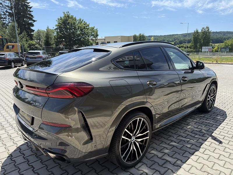 BMW X6 (2024) 30XD 210kW M-PAKET R22 BLACK!! - fotka 11 z 57