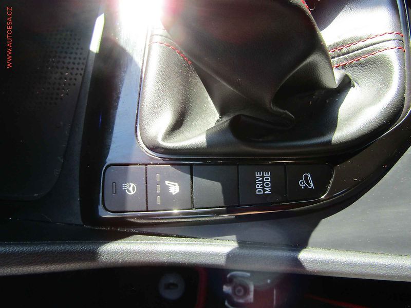 Hyundai Tucson (2021) 1.6TGDi, 1.maj,ČR, servis - fotka 14 z 21