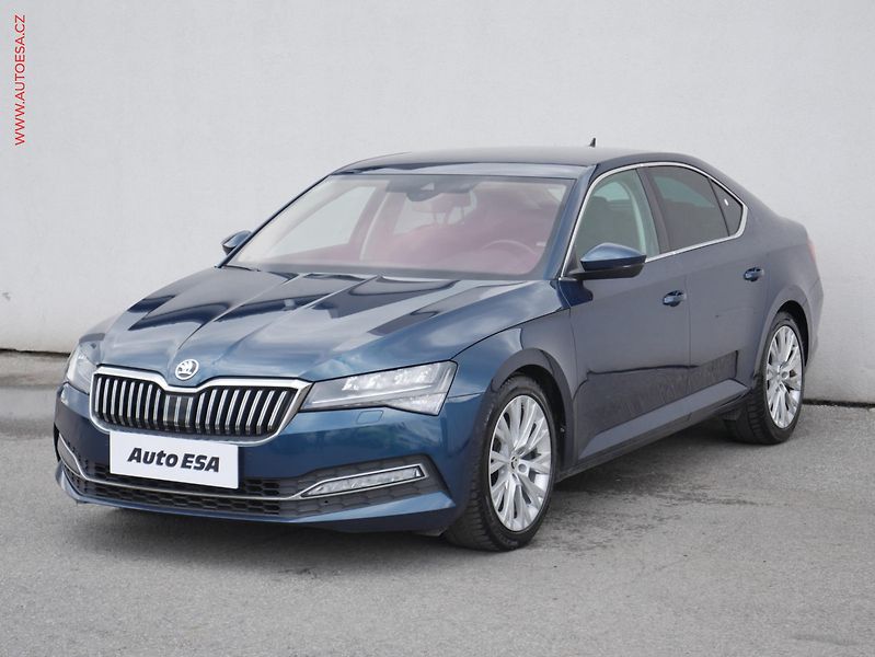 Škoda Superb (2022) 1.5 TSi, Style, LED, navi - fotka 3 z 29
