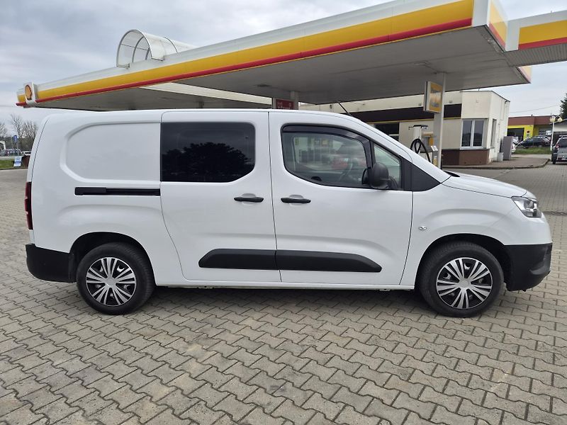 Toyota ProAce City (2023) 1,5 D-4D 130k Extra LWB CrewCa - fotka 3 z 14