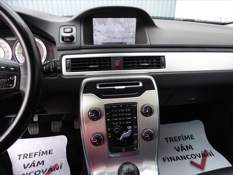 Volvo XC70 2,4 D Summum AWD, Navi... - fotka 9 z 16