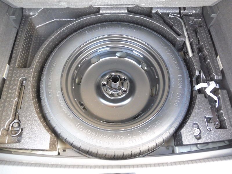Volkswagen Tiguan (2025) People 1,5 eTSI 96kW mHEV DSG - fotka 23 z 29