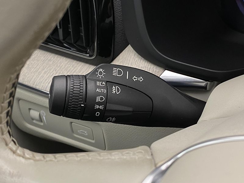 Volvo XC60 D4 AWD INSCRIPTION AUT  - fotka 21 z 45