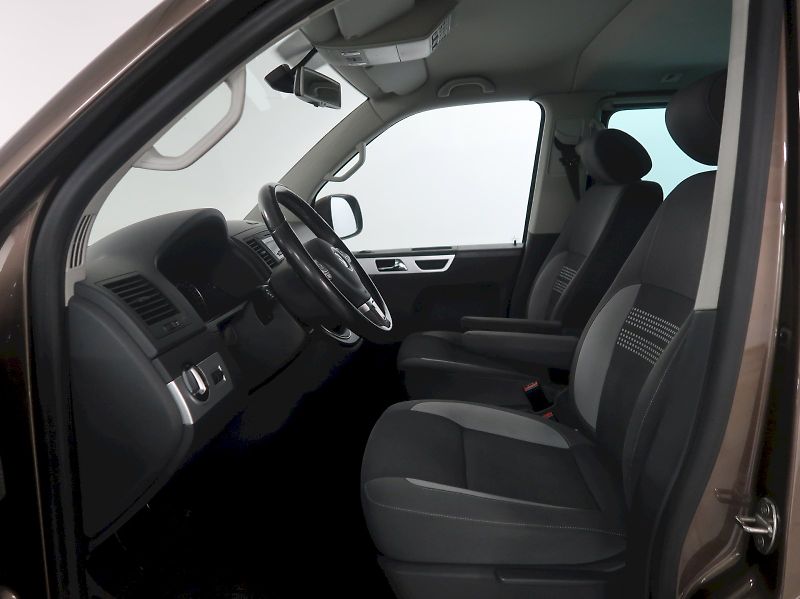 Volkswagen Multivan (2013) LIFE 2.0TDI 132KW 7MÍST - fotka 13 z 30