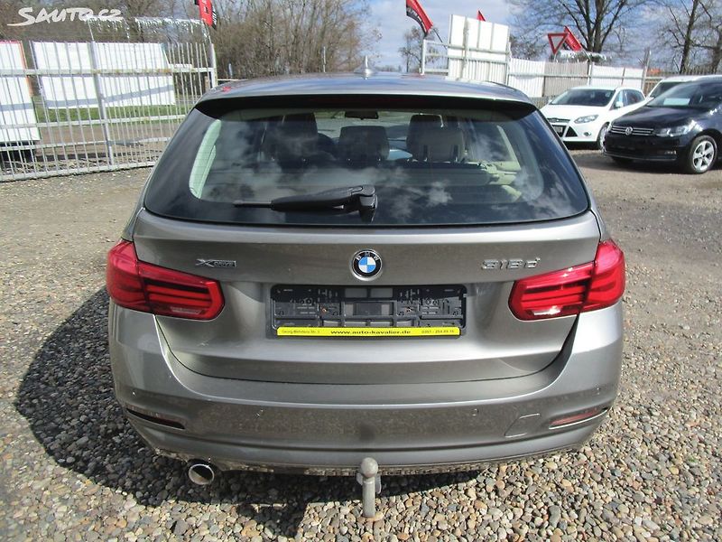 BMW Řada 3 318d-xDrive-4x4-2,0D-110KW-Fac - fotka 6 z 44