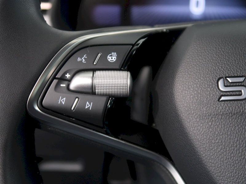 Škoda Scala (2025) TOP SELECTION 1.5TSI 110KW LED - fotka 17 z 35
