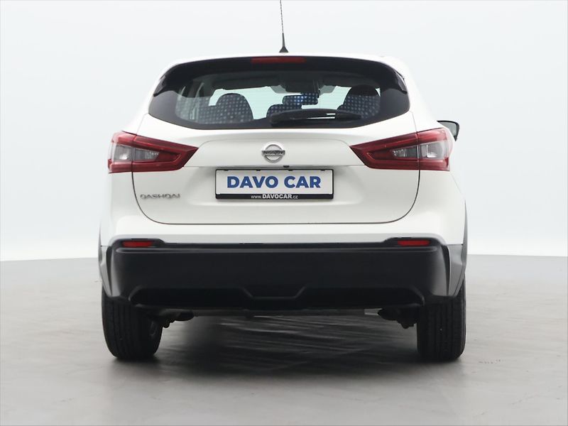 Nissan Qashqai 1,3 DiG-T Acenta CZ 1.Maj - fotka 6 z 37