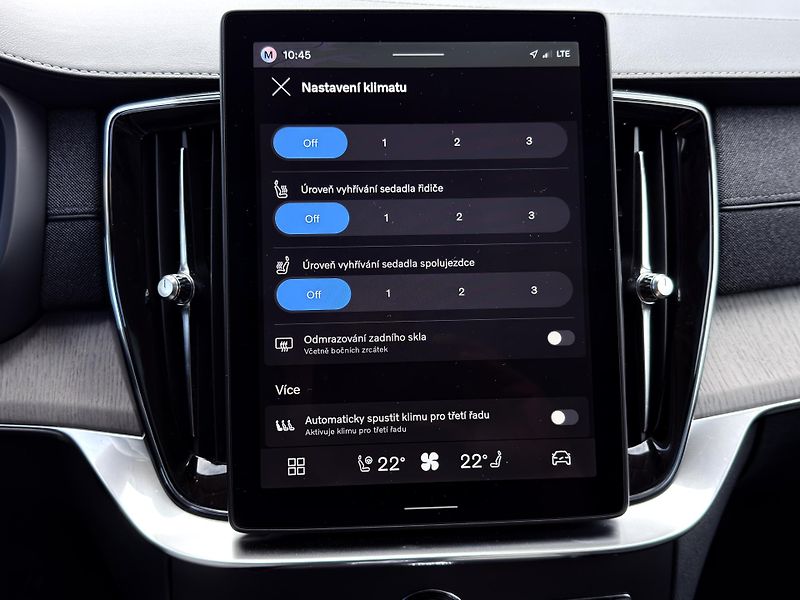 Volvo XC90 B5 AWD ULTRA BRIGHT // +kola  - fotka 57 z 59