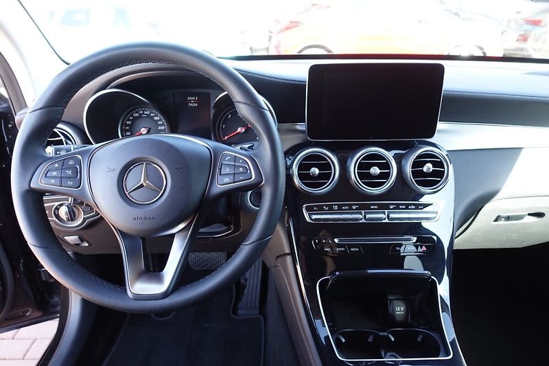 Mercedes-Benz GLC 220 d 4Matic 125 kW - fotka 17 z 31