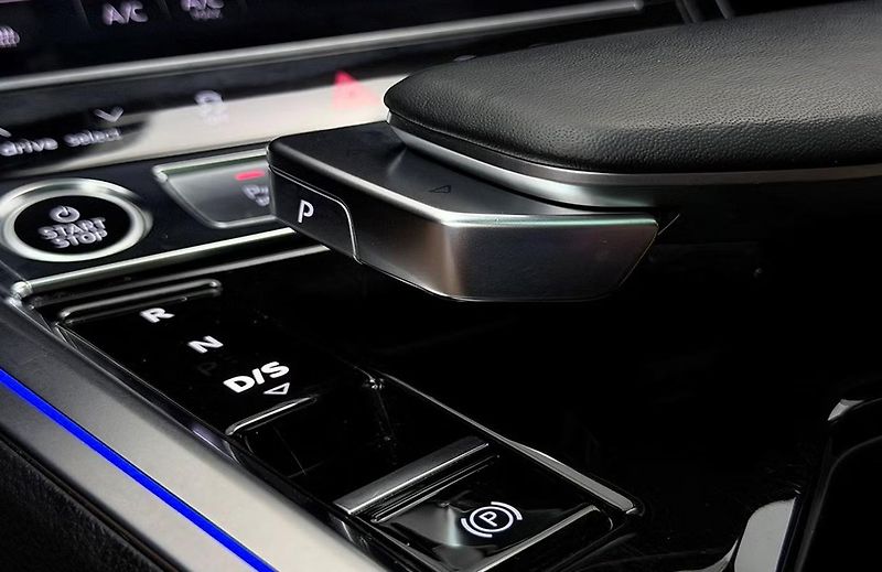 Audi Q8 e-tron 55 Sportback Q 360 Matrix Pano - fotka 30 z 36
