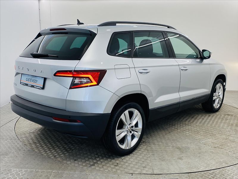 Škoda Karoq 2,0 TDI 110kW Style - fotka 2 z 25