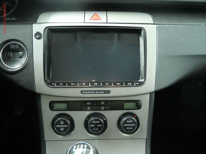 Volkswagen Passat (2008) 2.0TDi, ČR, AC, tempo - fotka 13 z 18