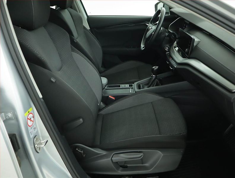 Škoda Octavia (2022) Ambition 2.0 TDI, ČR,1.maj - fotka 9 z 15
