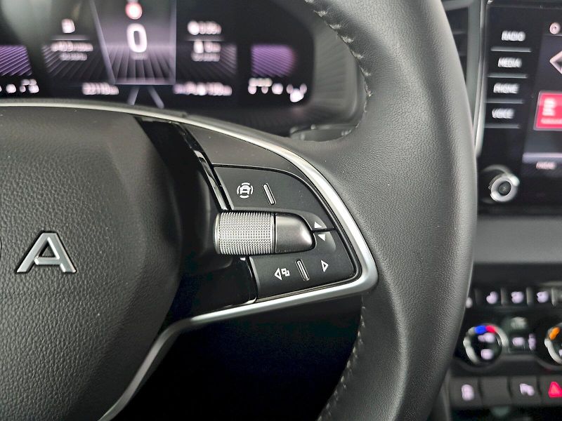 Škoda Karoq (2025) 1.5TSi 110kW SELECTION - fotka 9 z 31