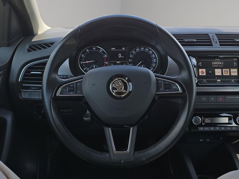 Škoda Fabia (2018) Style 1.0 TSi 81kw, serv. knih - fotka 10 z 23