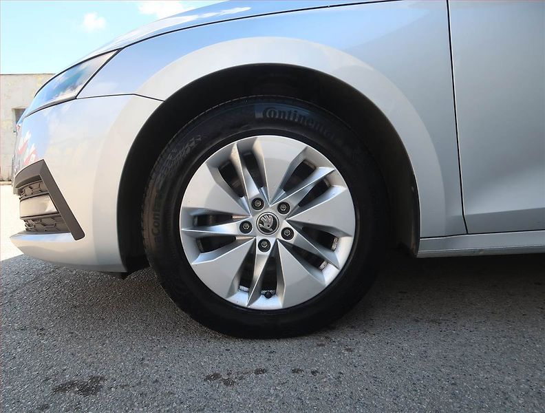 Škoda Octavia (2022) Ambition 2.0 TDI, Serv.kniha - fotka 14 z 18
