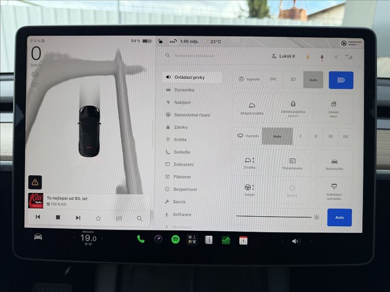 Tesla Model Y 0,0 Long Range 378kW 1.maj DPH - fotka 31 z 50