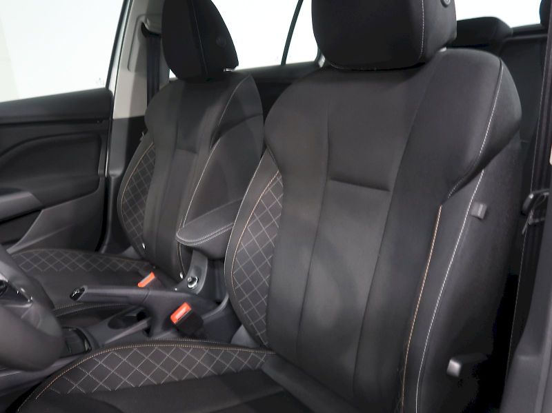 Škoda Kamiq (2023) AMBITION 1.0TSI 81KW TAŽNÉ - fotka 14 z 36