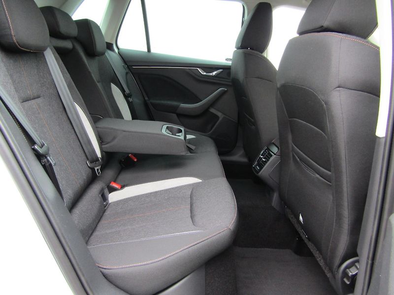 Škoda Kamiq (2026) Top Selection 1.0 TSI 85 kW DS - fotka 27 z 30