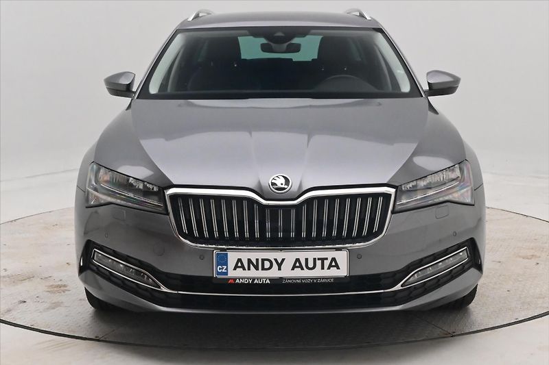Škoda Superb 2,0 TDI 110 kW DSG STYLE Záruk - fotka 2 z 30
