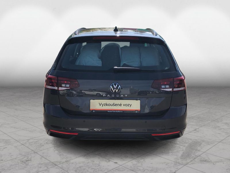 Volkswagen Passat Business 2.0 TDI 110kW DSG Var - fotka 9 z 28