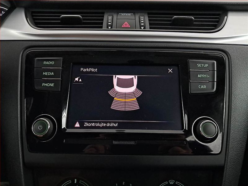 Škoda Rapid (2018) Ambition 1.0 TSI, Serv.kniha - fotka 15 z 19