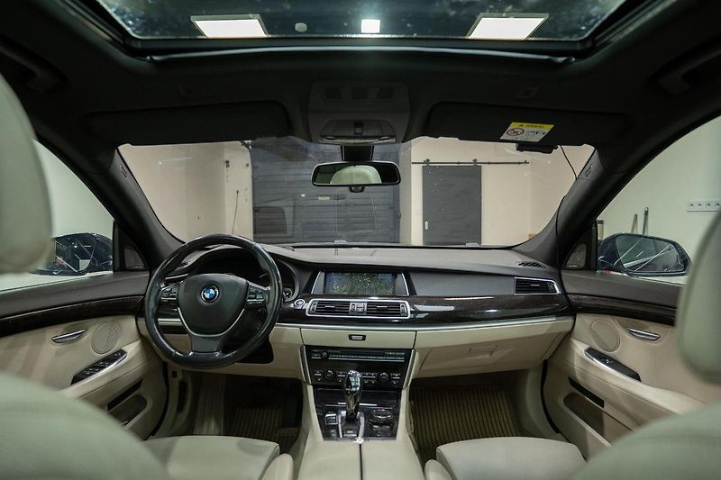 BMW Ostatní 535d xDrive GT Modern Line - fotka 7 z 35