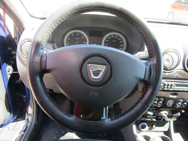 Dacia Duster (2011) 1.6i 4x4, servis.kniha, AC - fotka 16 z 16
