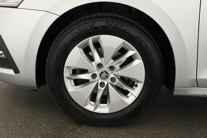 Škoda Octavia (2023) Ambition 2.0 TDI, ČR,1.maj - fotka 19 z 19