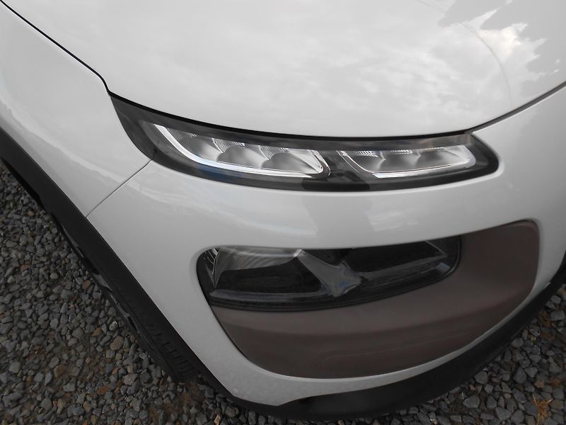 Citroën C4 Cactus Edice,81kw,navi,kamera - fotka 27 z 32