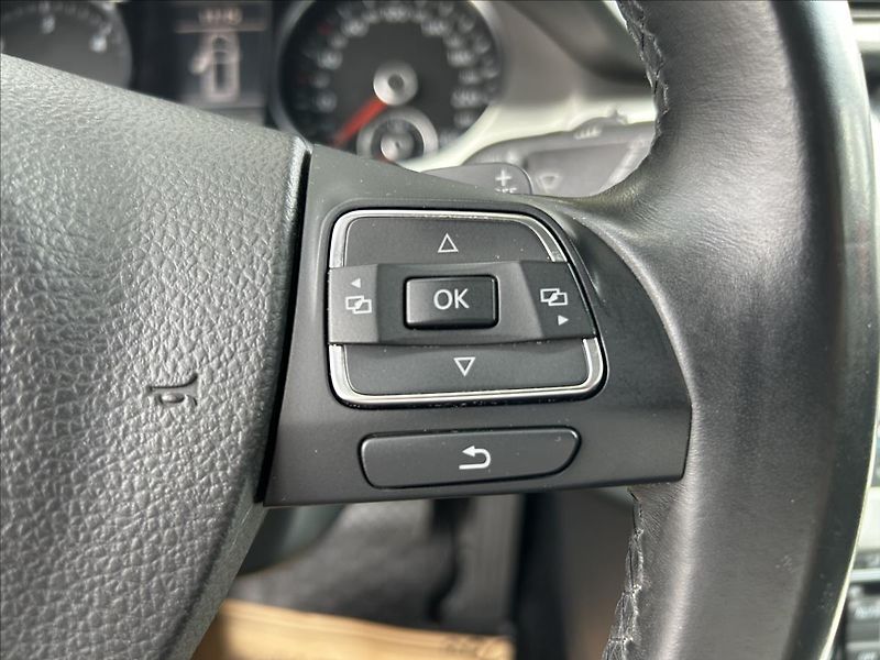 Volkswagen Passat 2,0 TDi 125kW DSG 4x4  Tažné - fotka 25 z 50