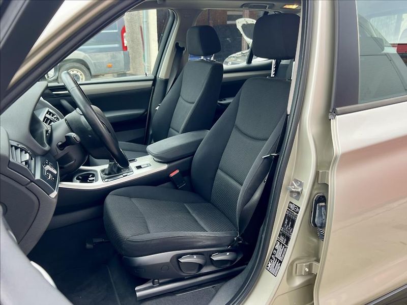 BMW X3 2,0 D  xDrive / KLIMA - fotka 9 z 36
